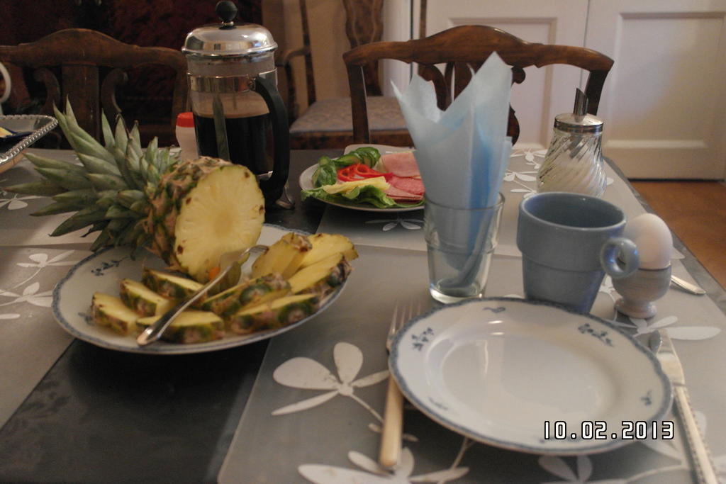 Eklanda Bed & Breakfast กอเทนเบิร์ก ภายนอก รูปภาพ